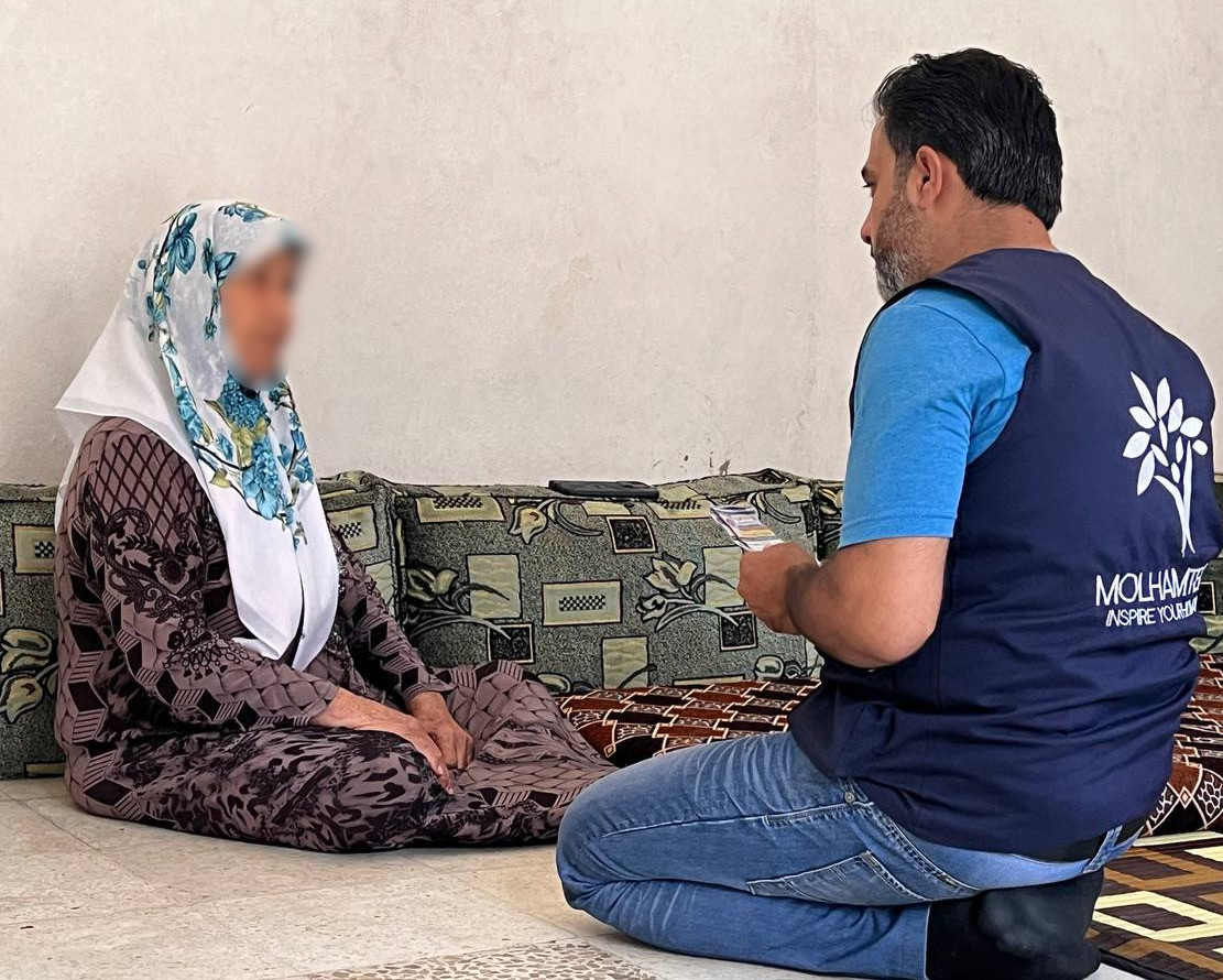 الخالة أمون خائفة من فقدان بصرها..