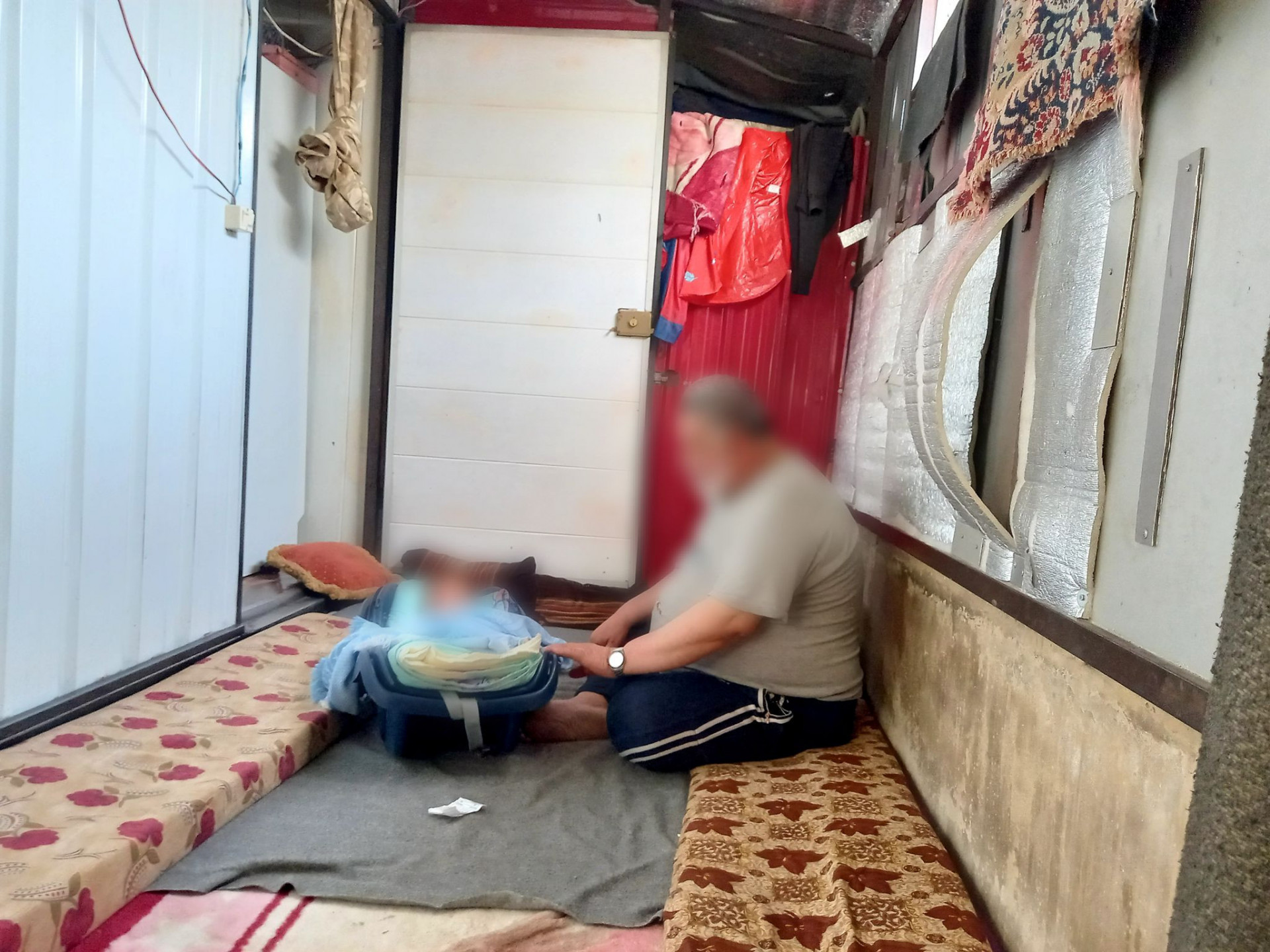 Abdul Qadir and his wife suffer from extreme poverty and need your help