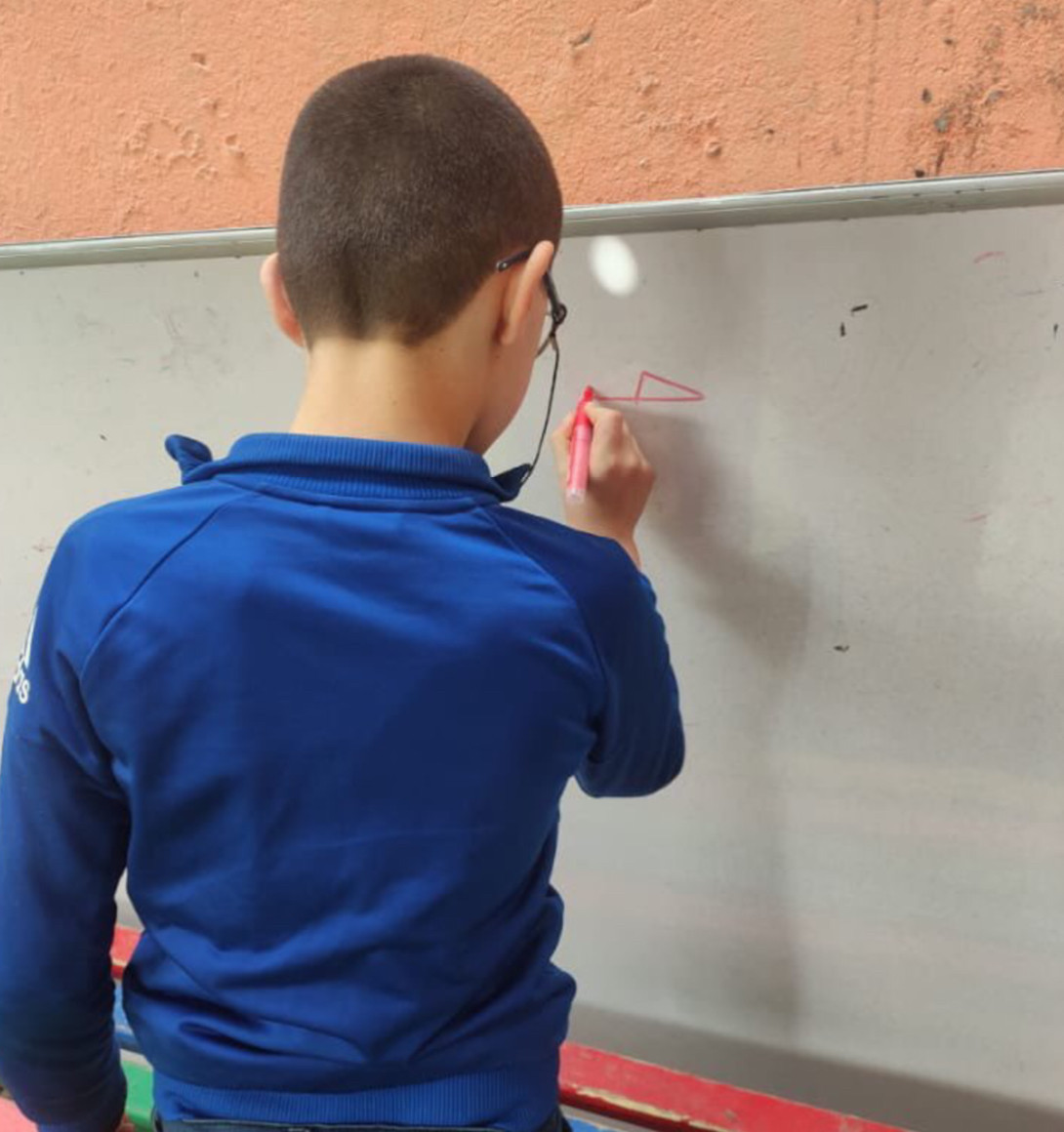 Hamza is an orphan child from Idlib