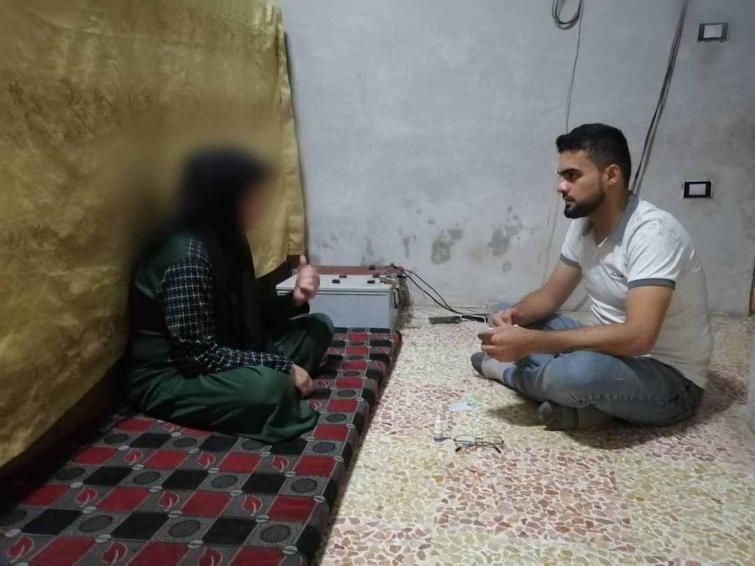 امرأة بصرها ضعيف وتحتاج لعملية جراحية
