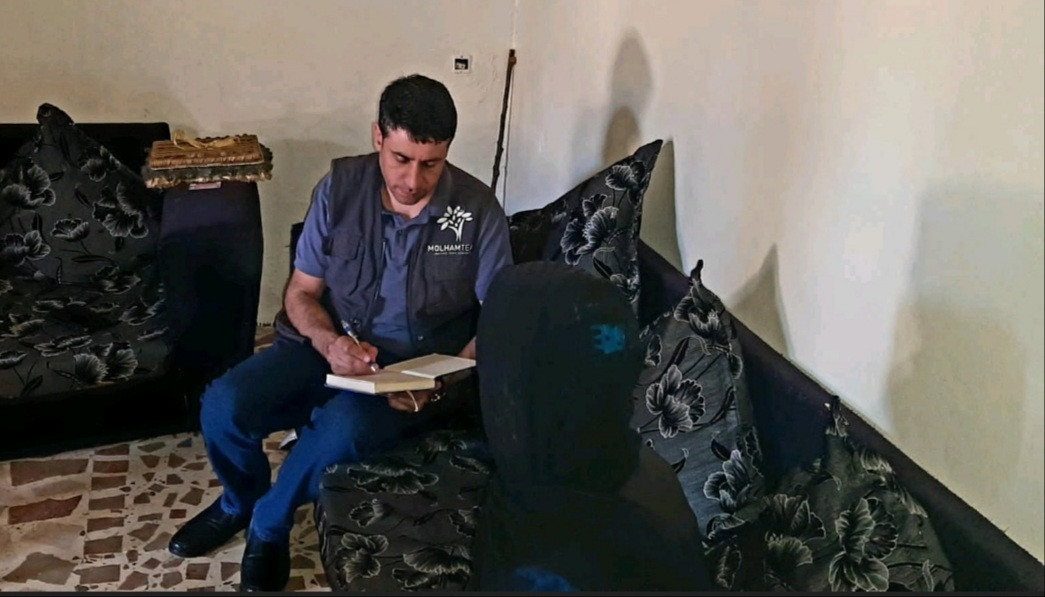 Aya lives amid poor living conditions and needs your urgent help