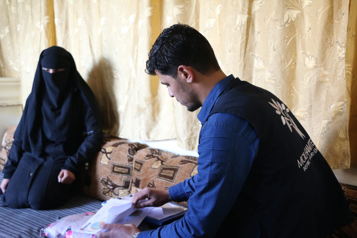 Bushra needs your help to not lose her sight