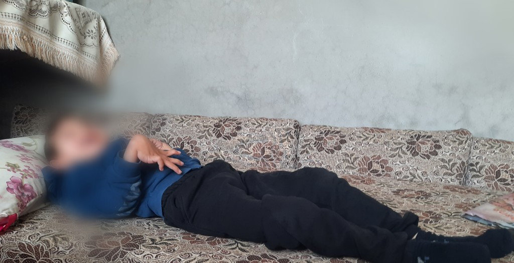 A young child desperately needs a support medical device