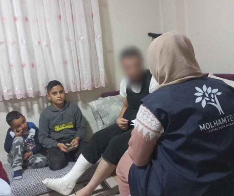 ظروف قاسية لعائلة بسيطة