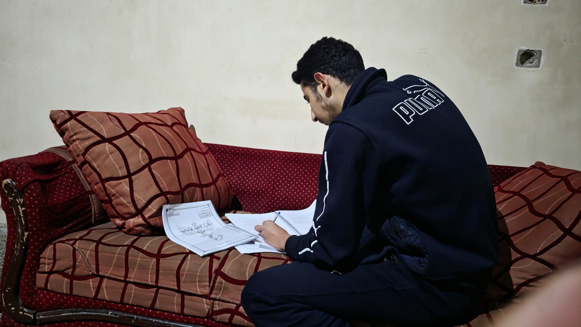 بدعمكم… أمجد يواصل طريقه