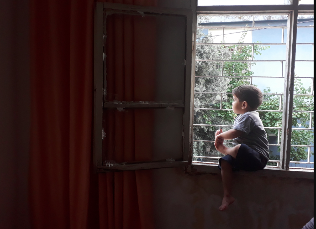 A little kid with renal failure