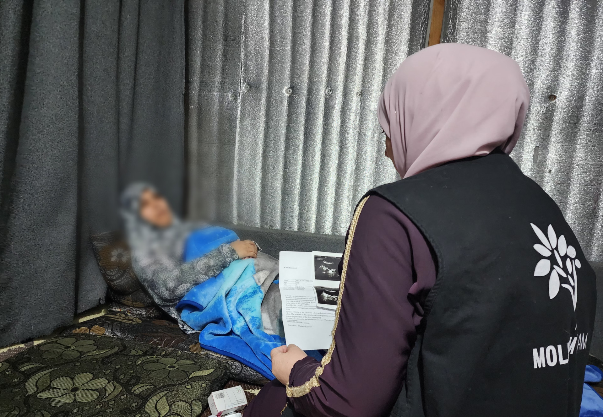 A patient urgently needs a cholecystectomy to save her life, so please lend your support.