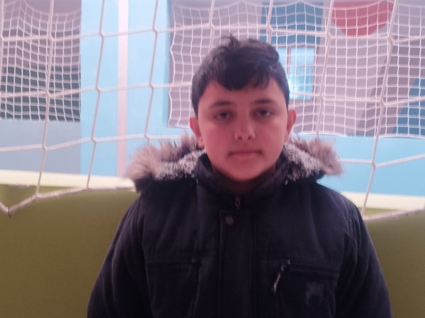 أحمد الطفل النشيط بحاجة لدعمكم