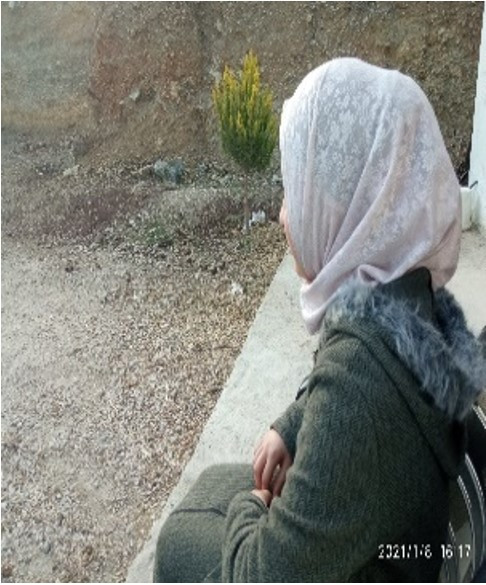 Rua, an orphan from Lattakia