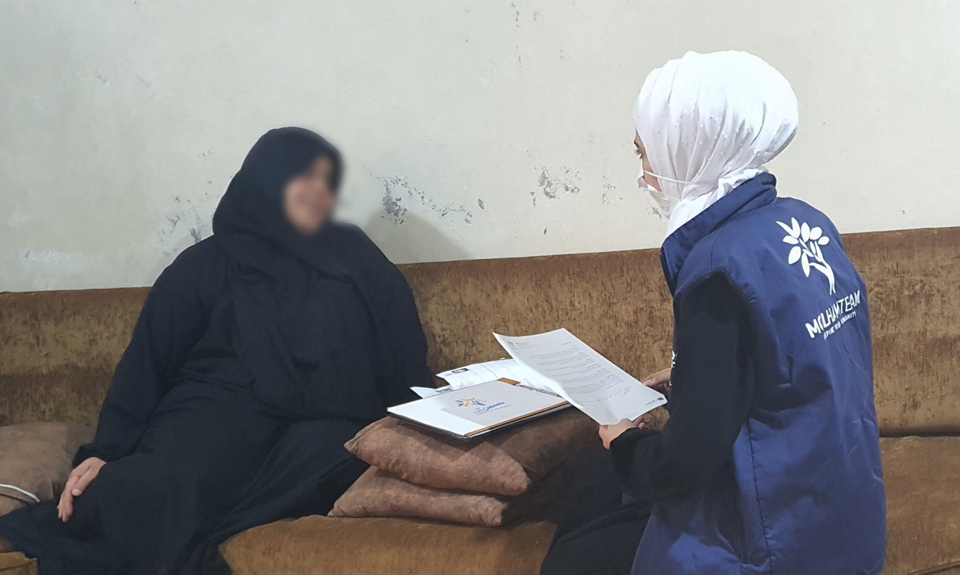 Nadia is an injured refugee in Turkey who can not work and needs your donations