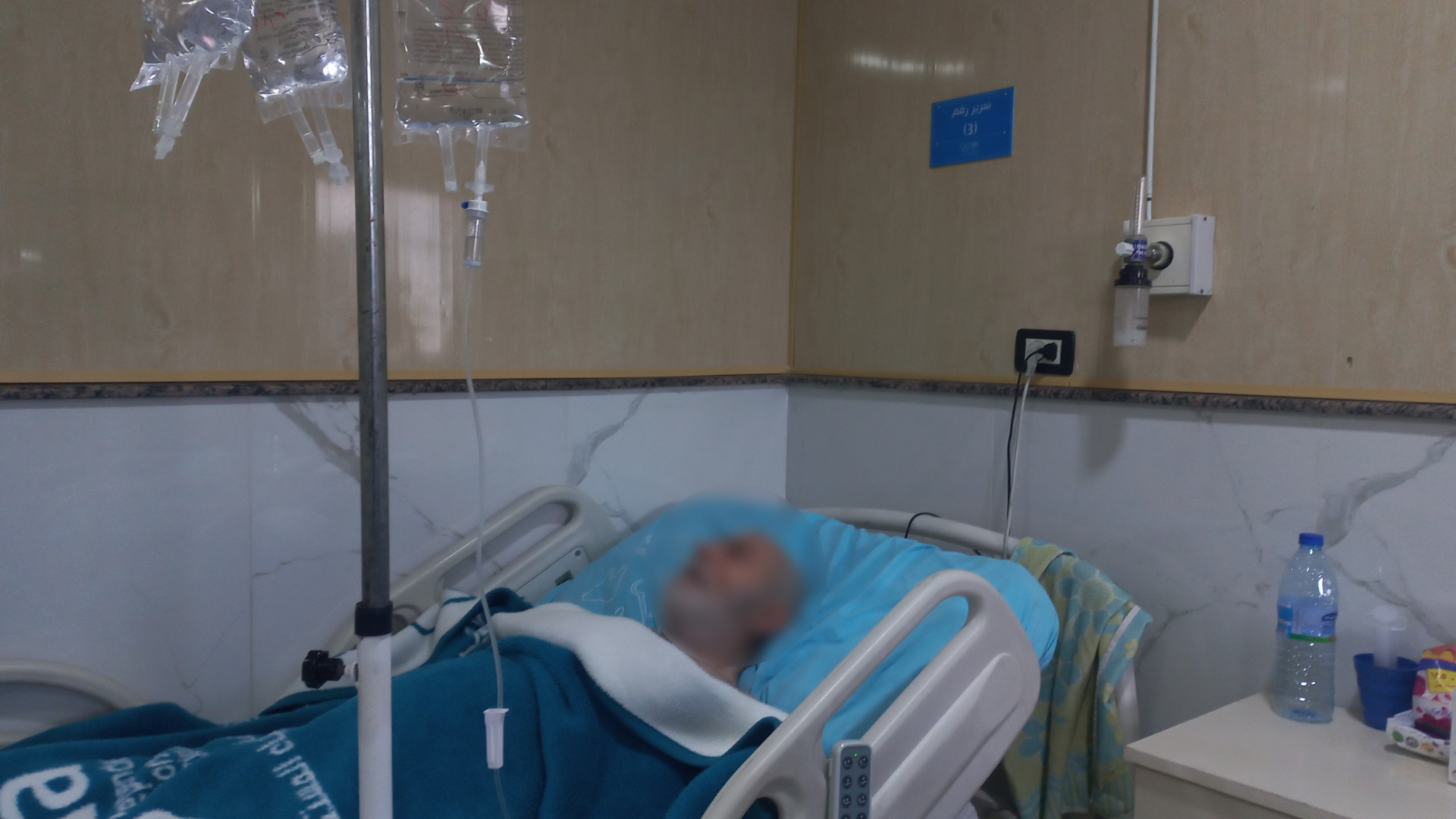 العم عبدالله بحاجتكم للتخلص من آلامه.