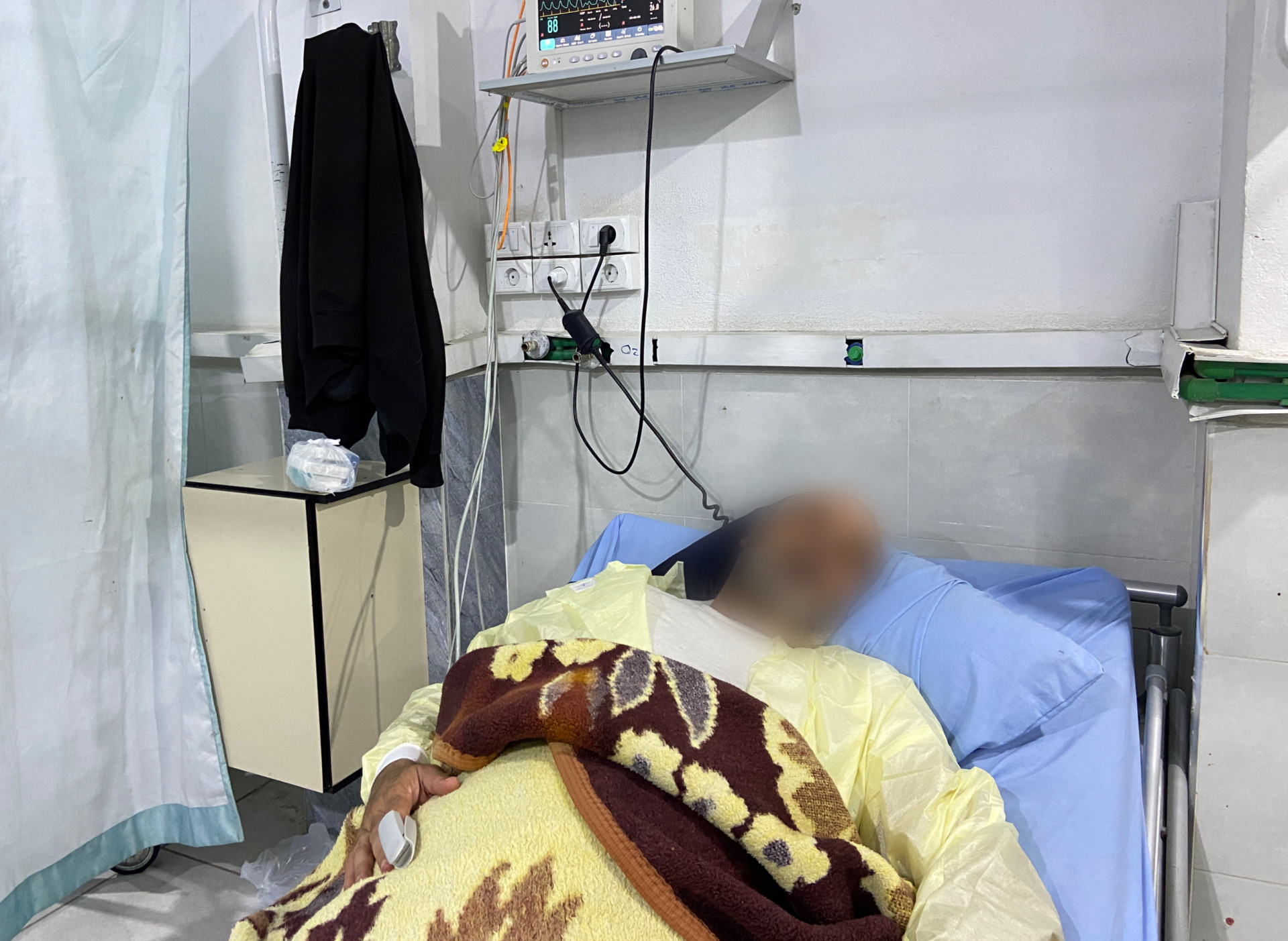 Khaled needs your help to undergo cardiac catheterization and stent!