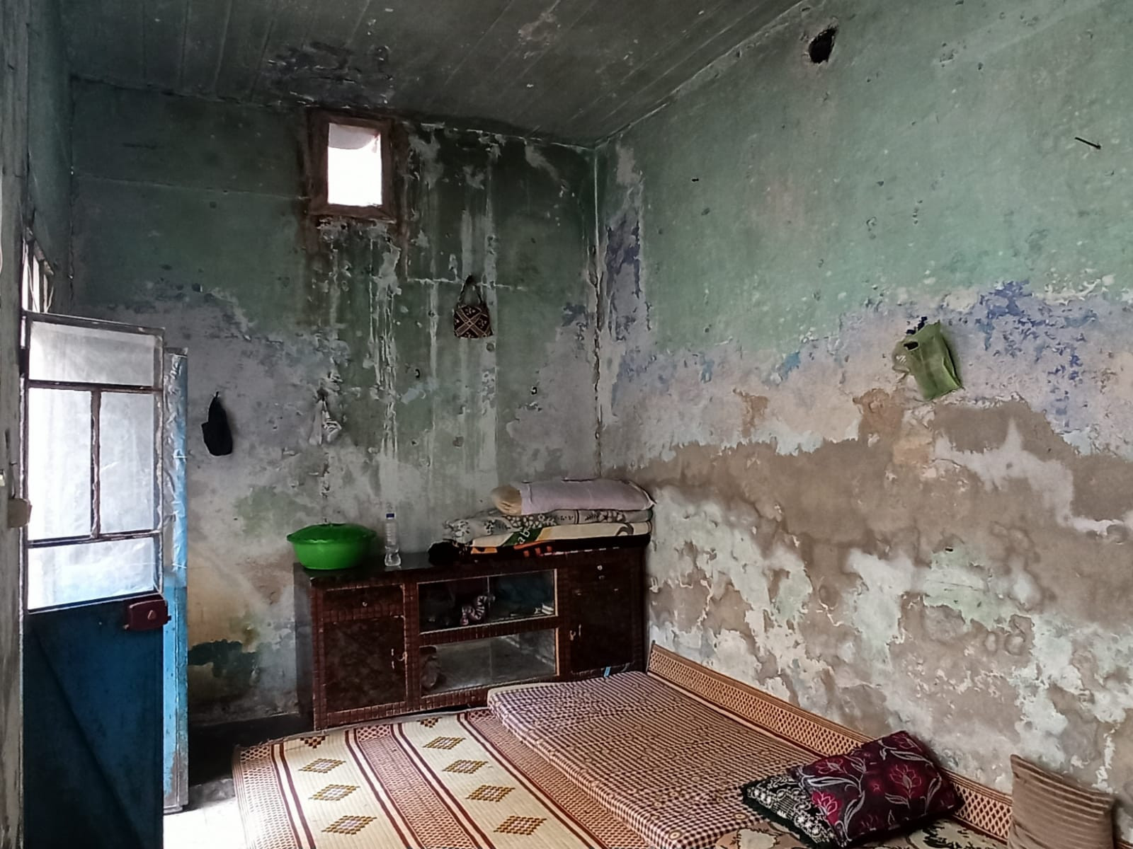 A family was displaced, lives a real tragedy