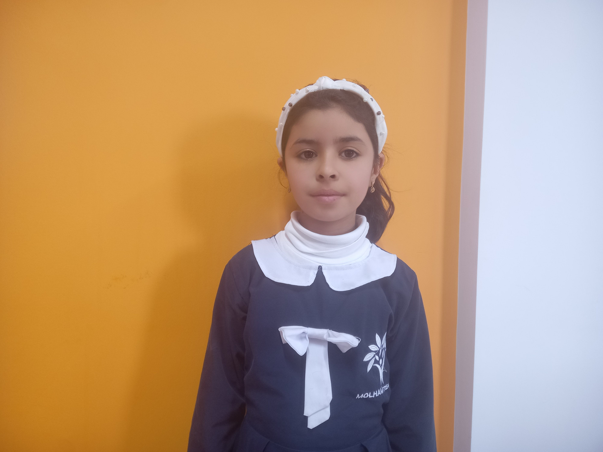 Mediya is an orphaned child who requires a sponsorship.