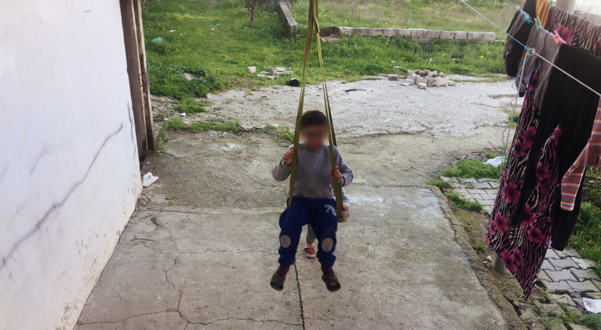 a child with severe pains