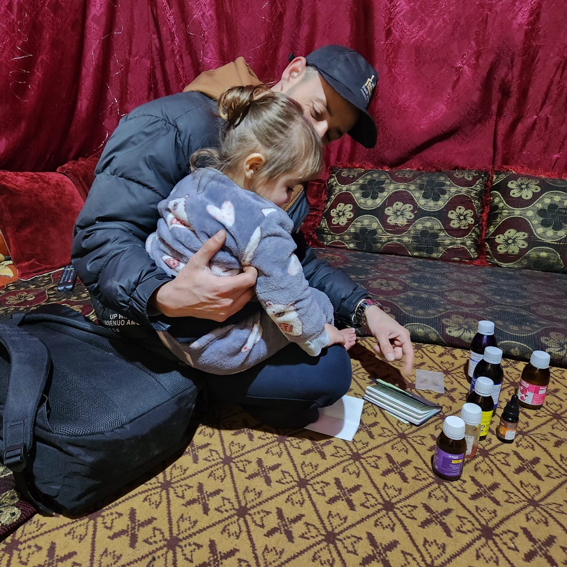 طفولة معلّقة