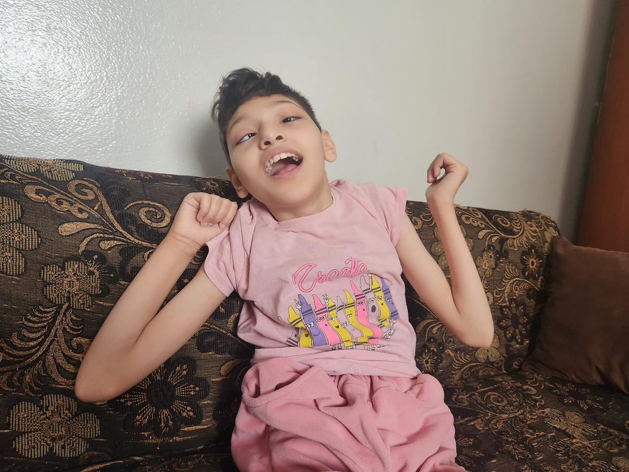 طفولة ديانا أنهكها الشلل الدماغي