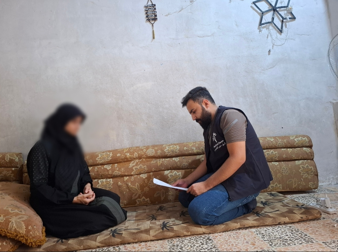بين مرض الأم وإعاقة الابنة...