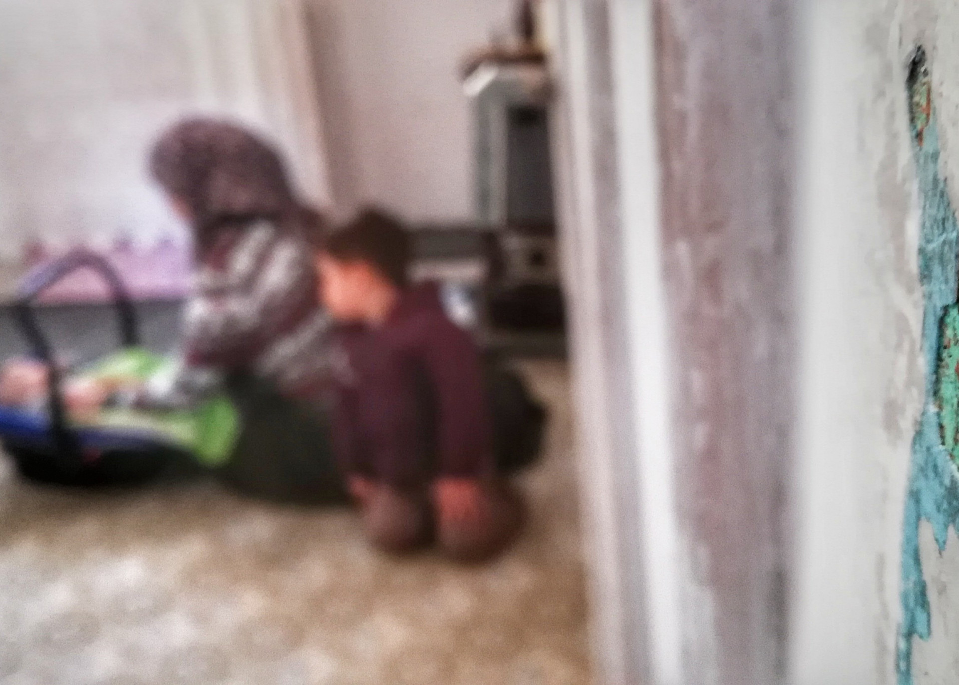 Zainab has 3 children, and she is at risk of being blind.