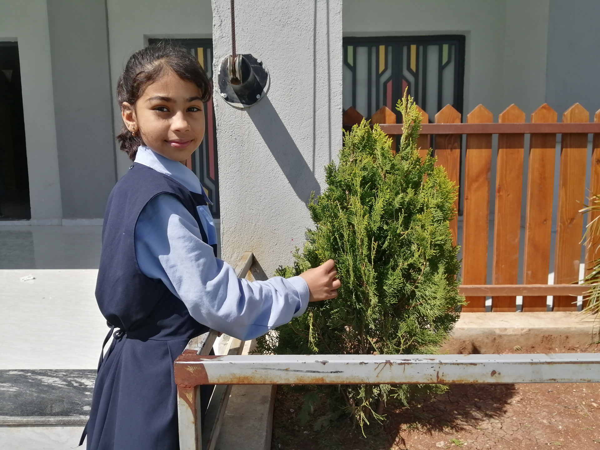 شام طفلة يتيمة بحاجة لكفالة تعليمية