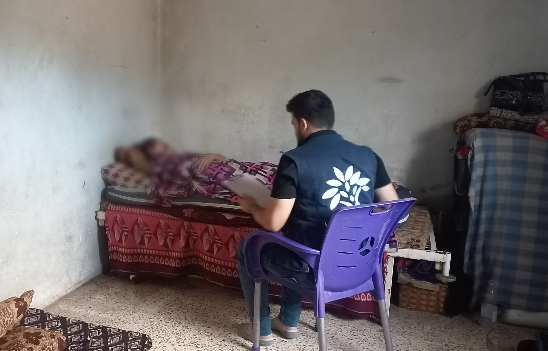 Omar suffers from illness and poverty and needs your help!