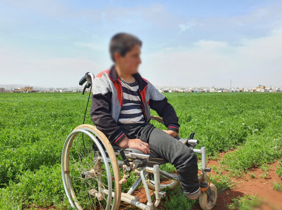 A kid needs electrical wheelchair