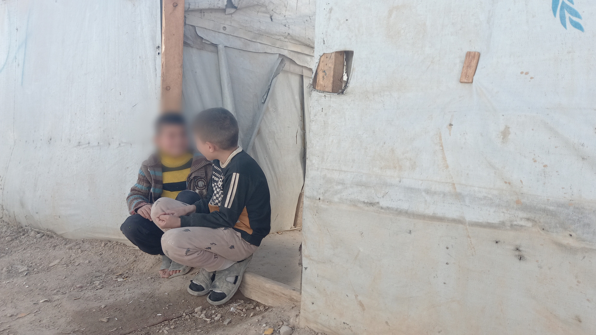 Displaced family to IDPs camps in Lebanon needs heater and food