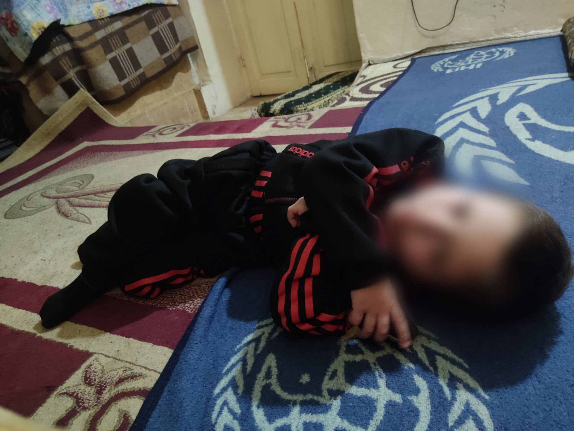 The child Mutasim is sick and needs your support