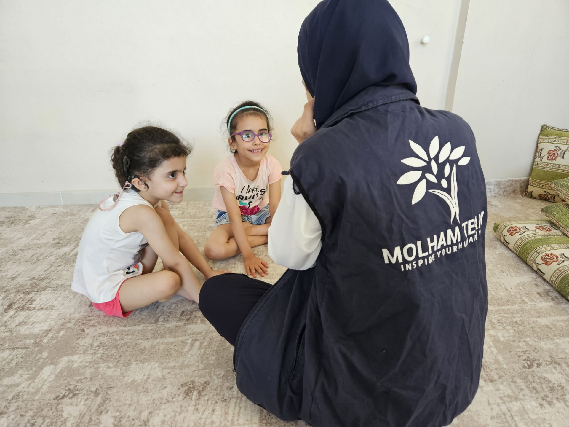 In'am needs your generous help for her children