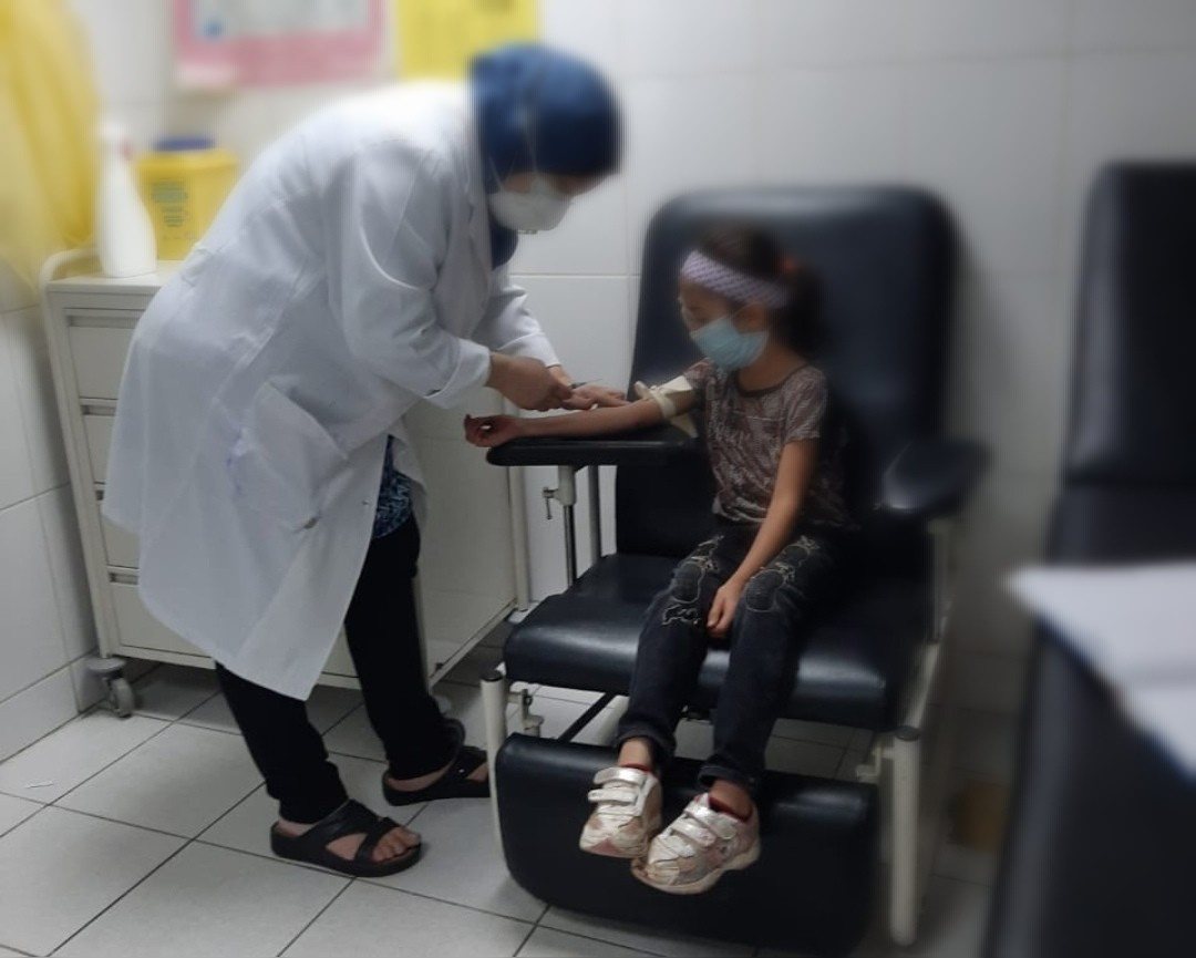 طفلة تحتاج إلى زرع قرنية بأسرع وقت