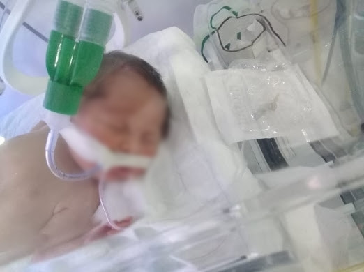 A newborn is need of hospitalization urgently