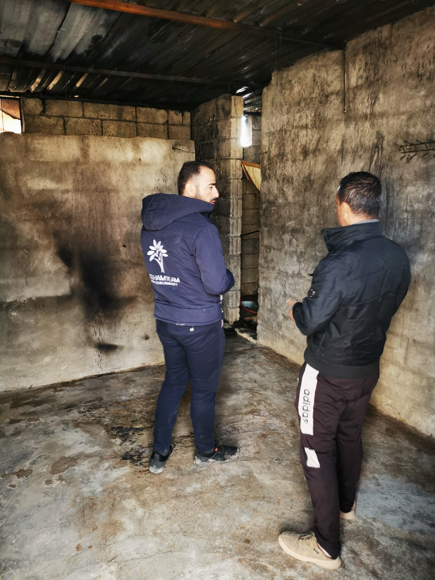 Sattams Haus ist abgebrannt und die Familie braucht Hilfe