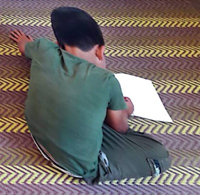 Yazan is an orphan needs your support
