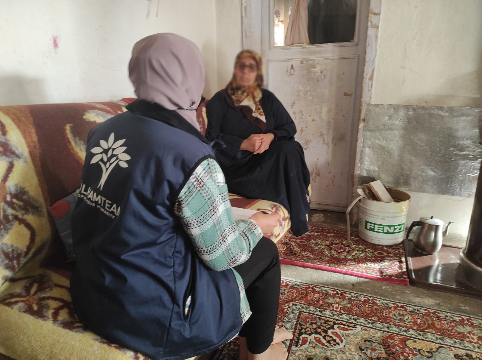 Laila lives without a supporter and needs your help