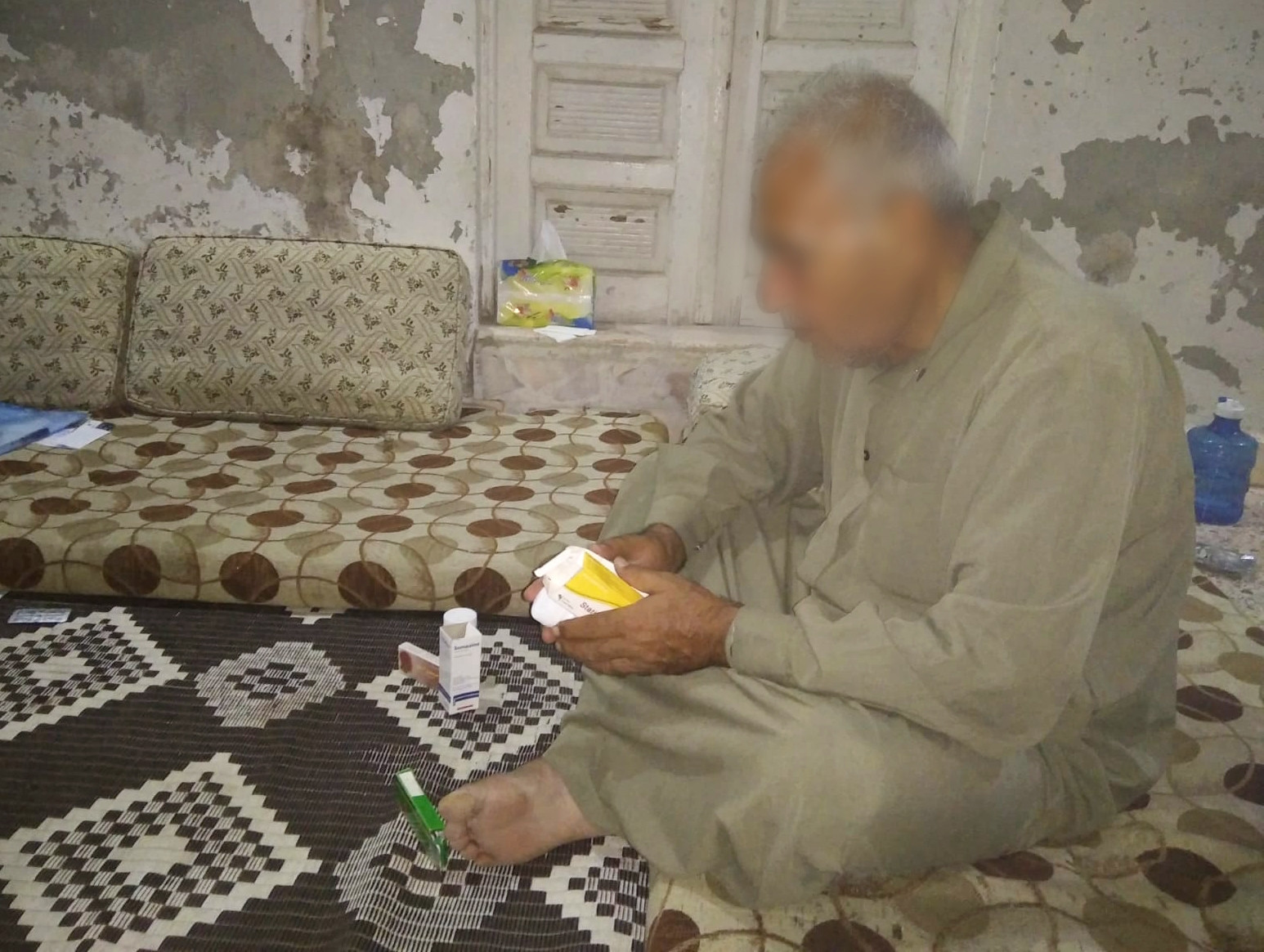 Ahmad is with Alzehimer, needs help