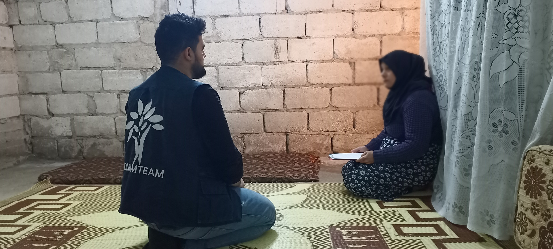 Dalal needs your help to secure food for her children.
