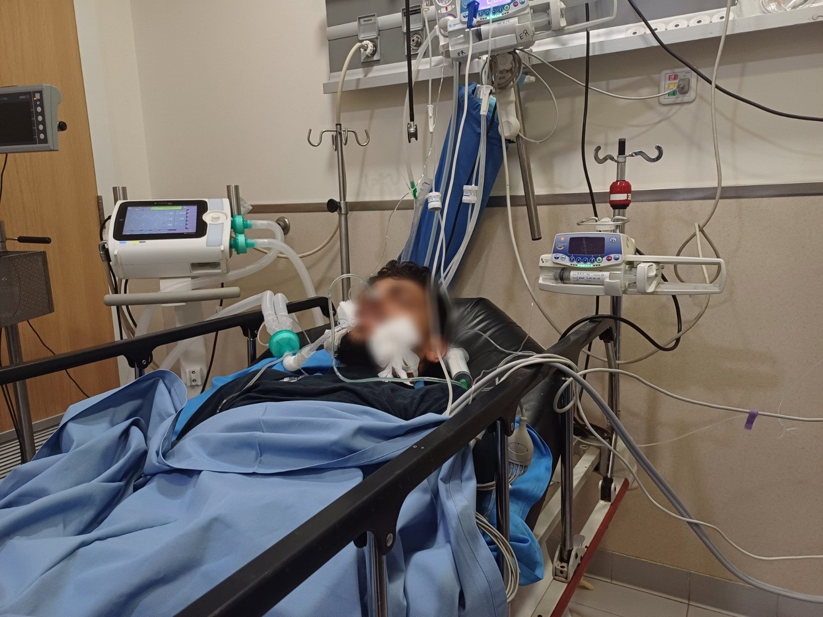 زياد في العناية المركزة يحتاج مساعدتكم