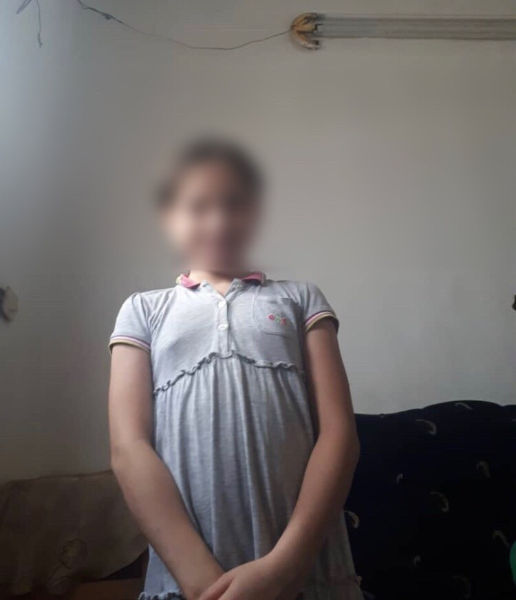 طفلة لديها نقص في النمو