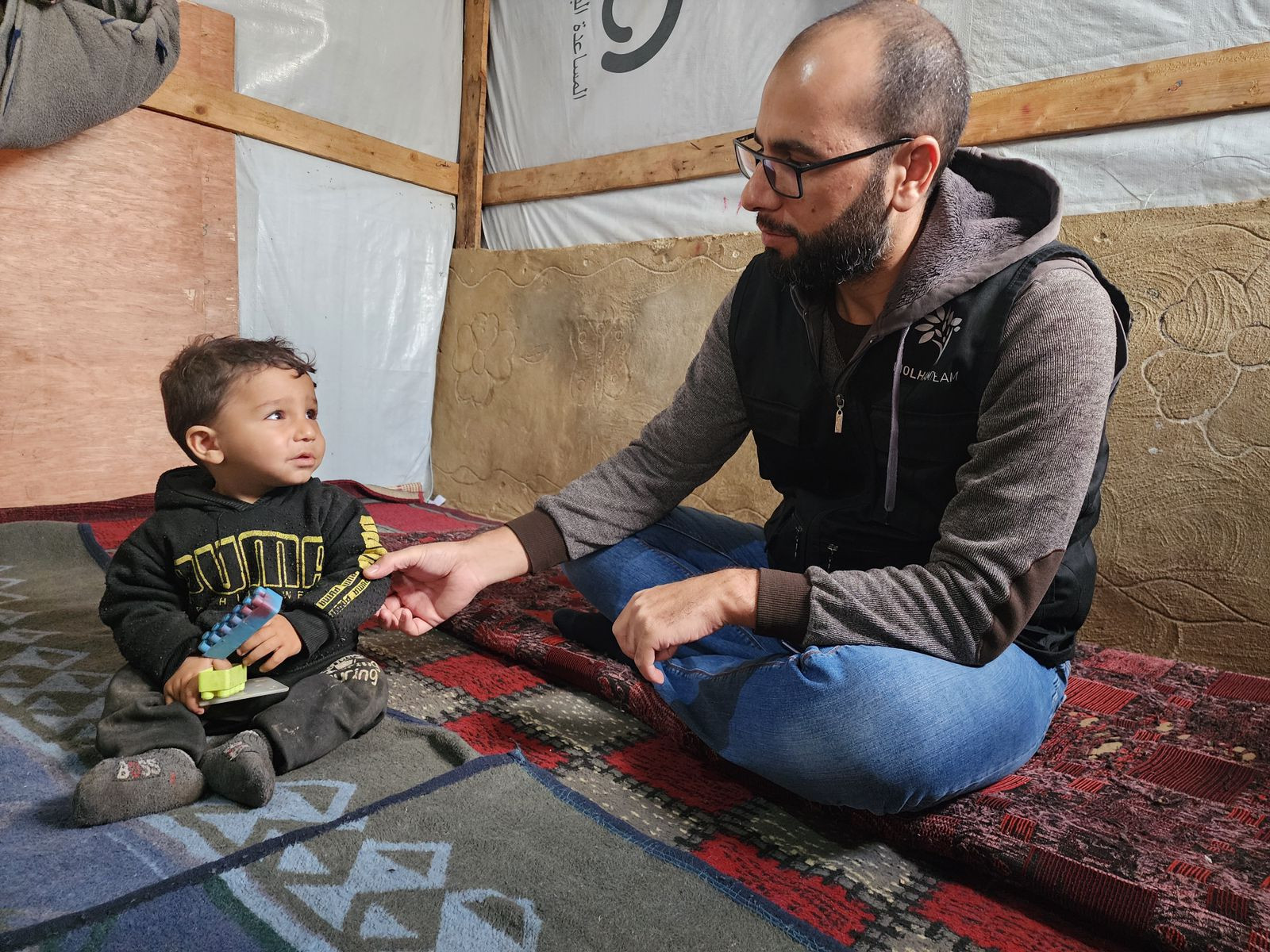 Hamza is a child in pain and needs surgery!