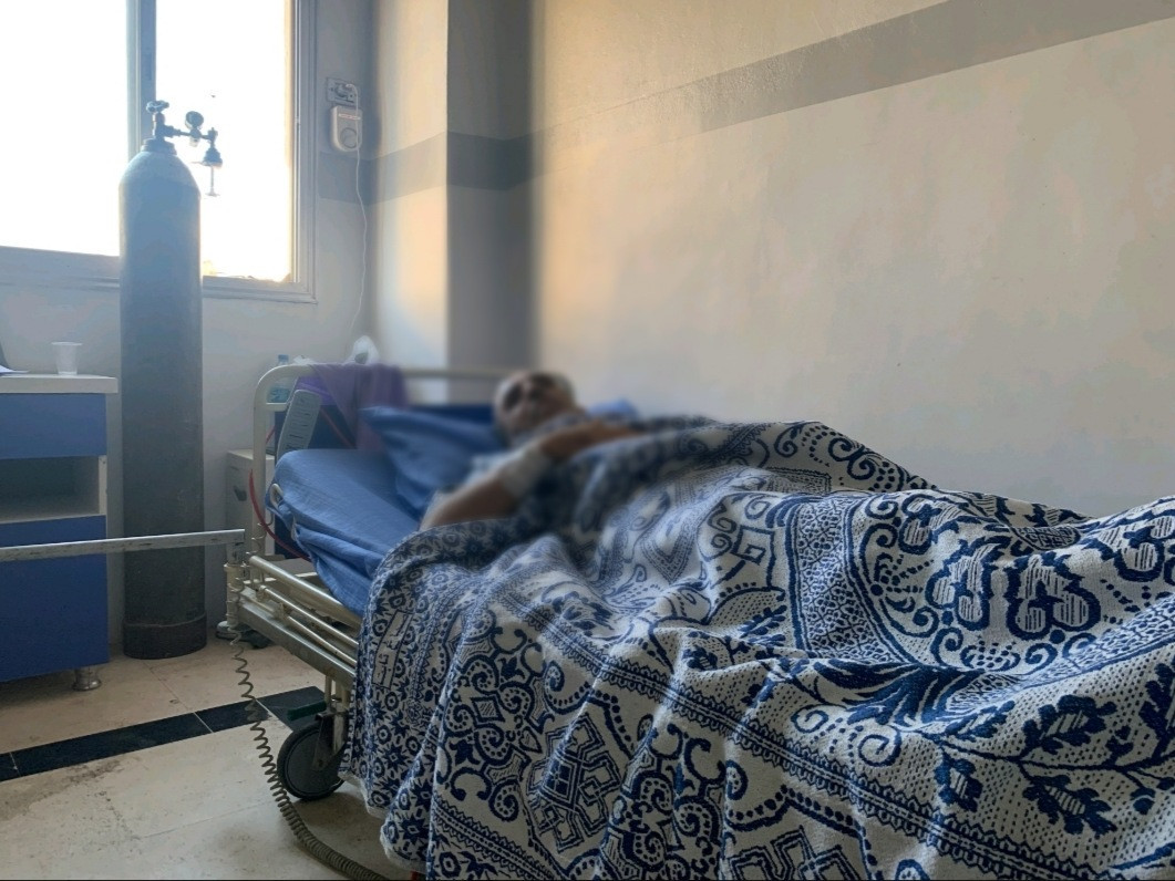 A patient is in need of lithotripsy