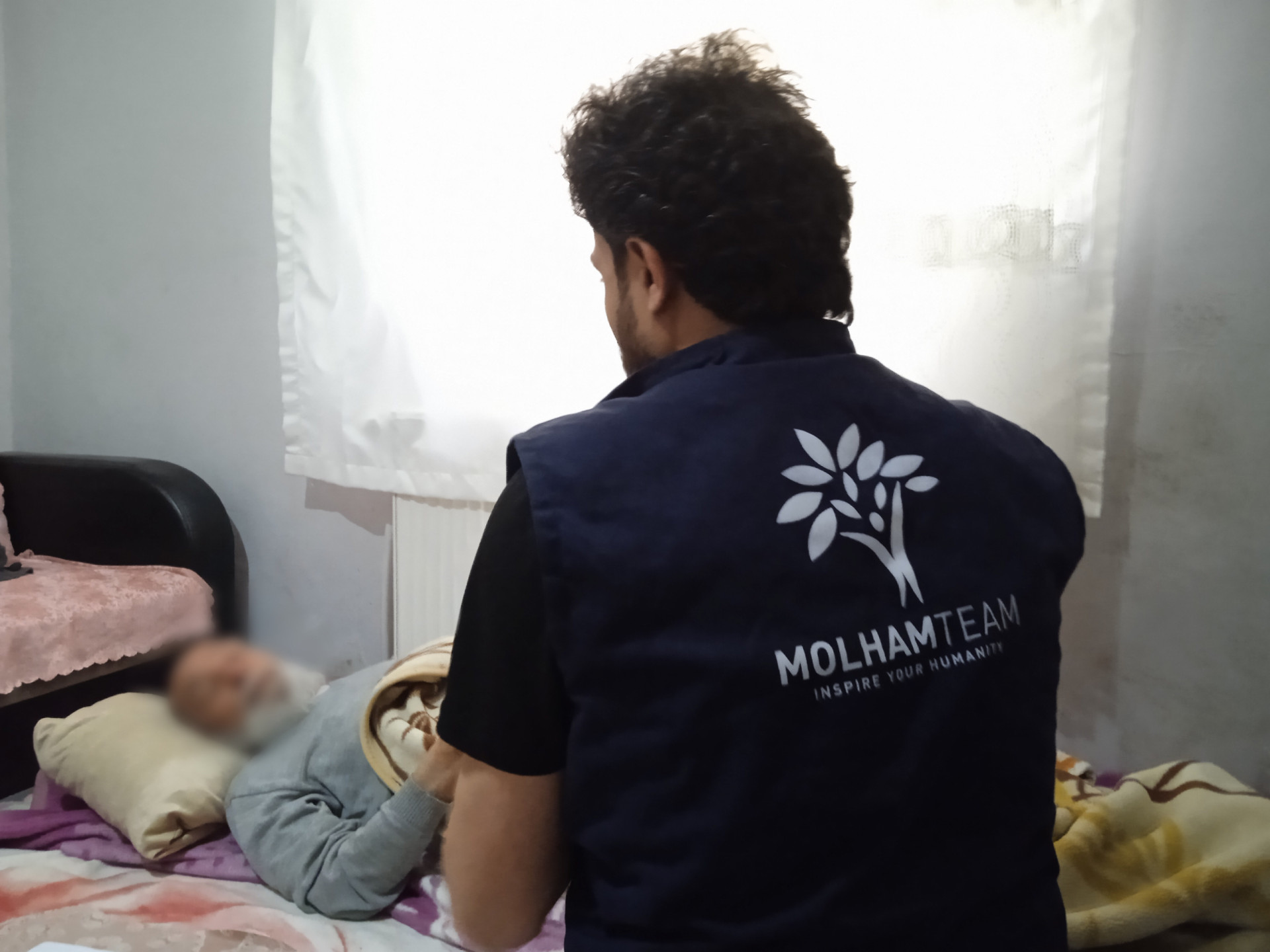 أمراض كثيرة يقاسيها العم فوزي.