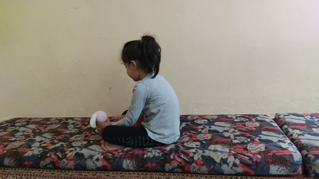 Alia is a girl from Raqqa