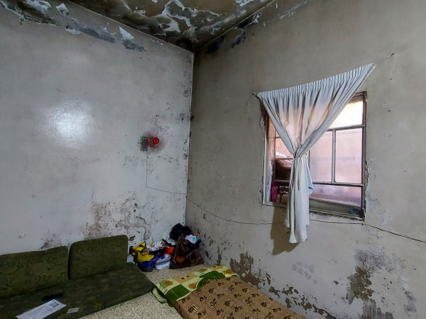 أسماء... صوت الأمل في غرفة صغيرة