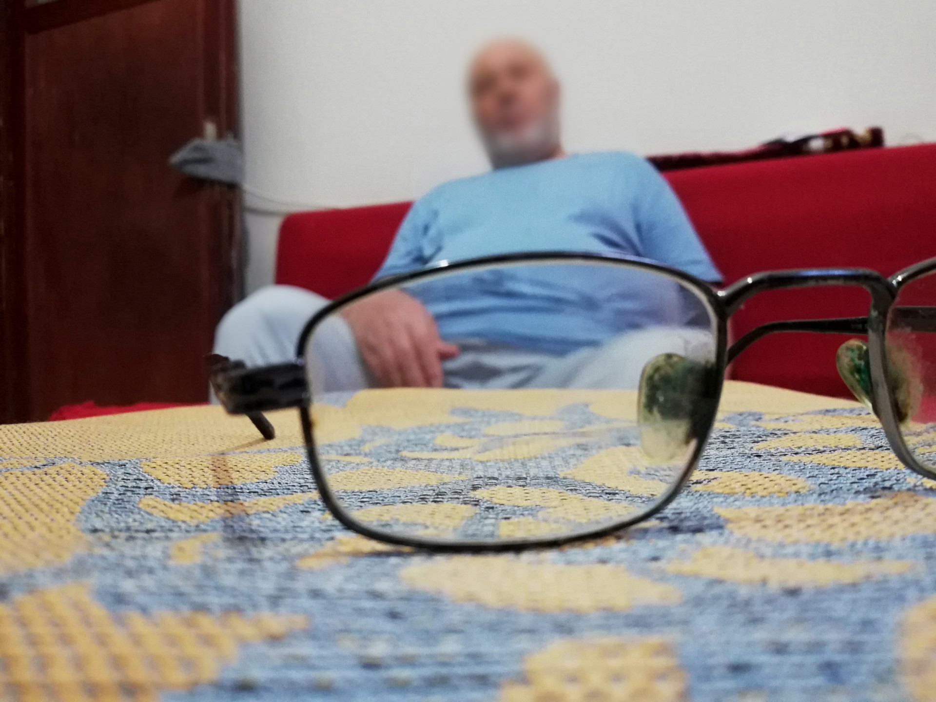 He needs help to get new prescription glasses