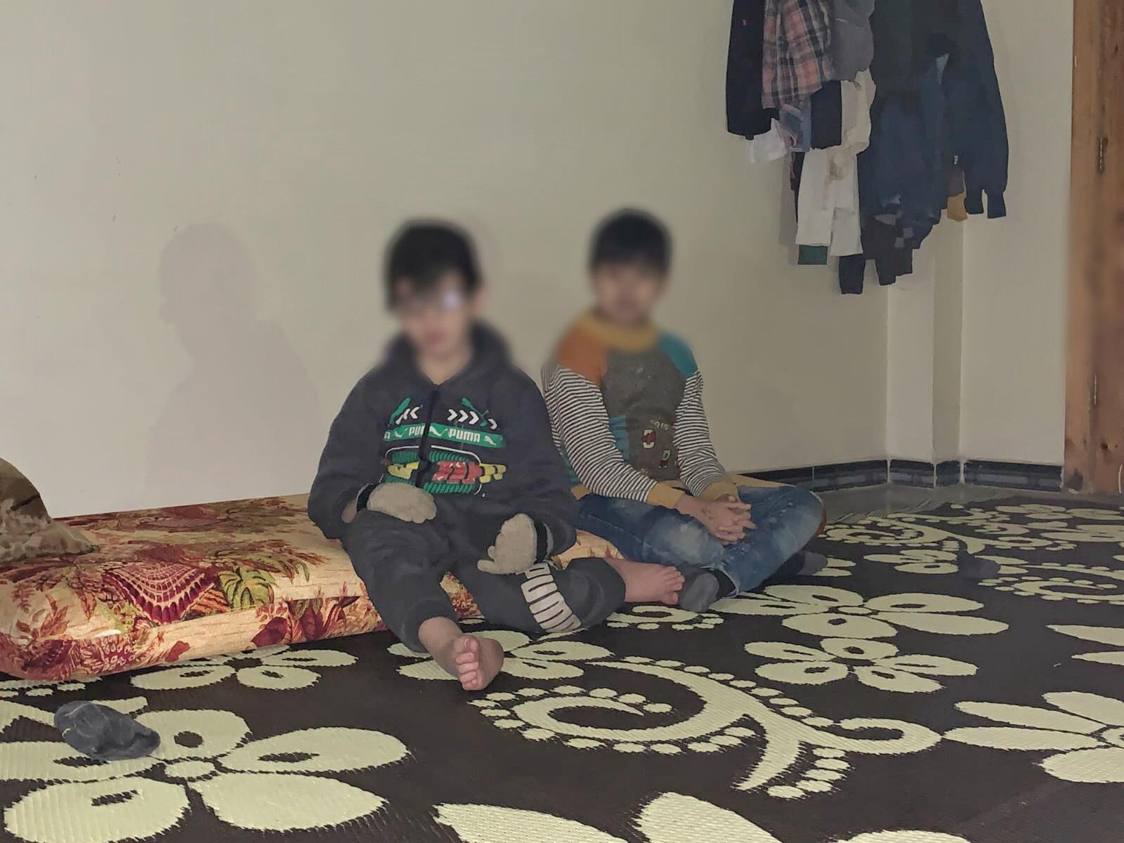 Two children with brain atrophy need medicines.
