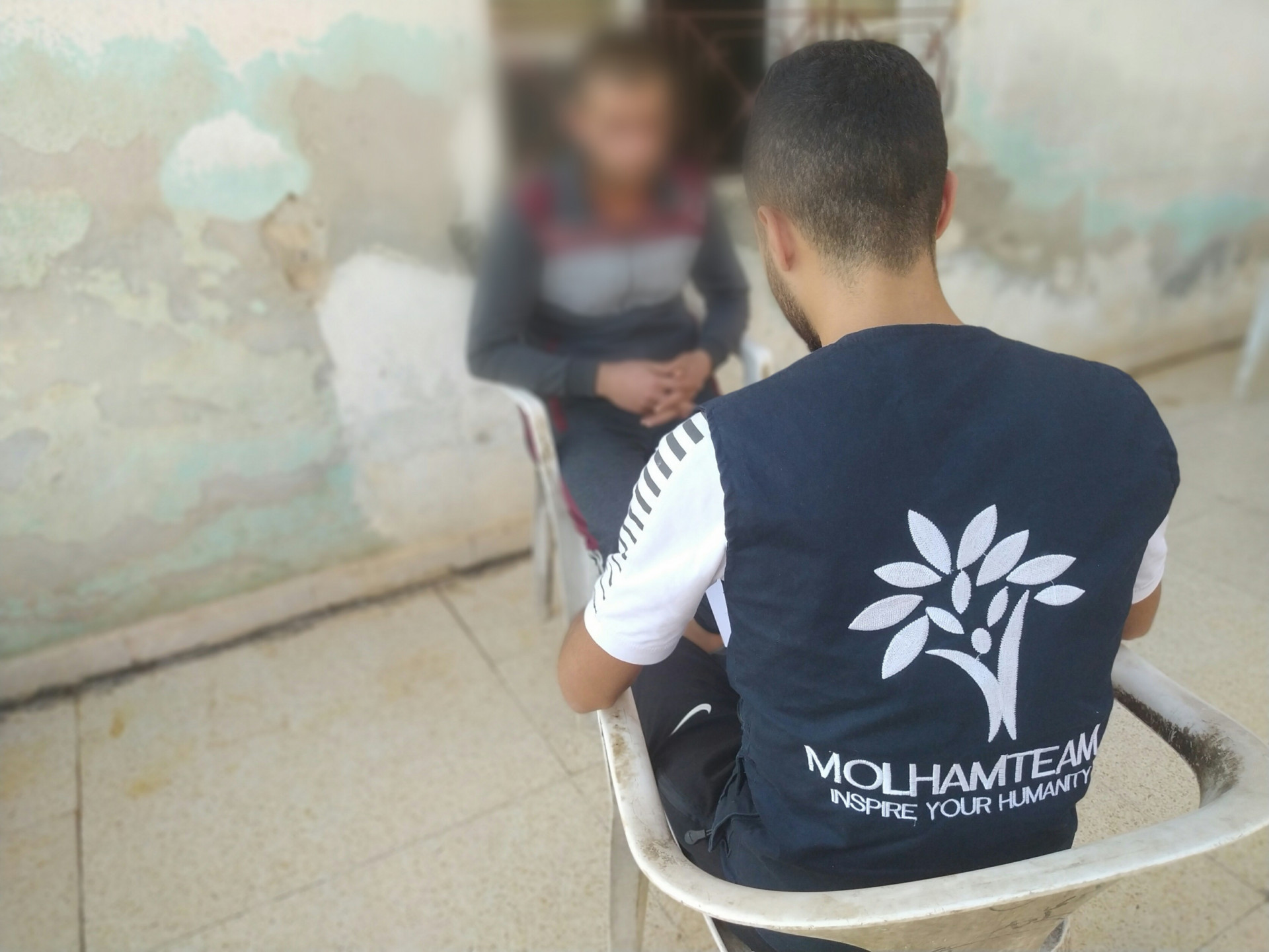 أحمد لديه كتلة سرطانية في رقبته منعته من إعالة عائلته.