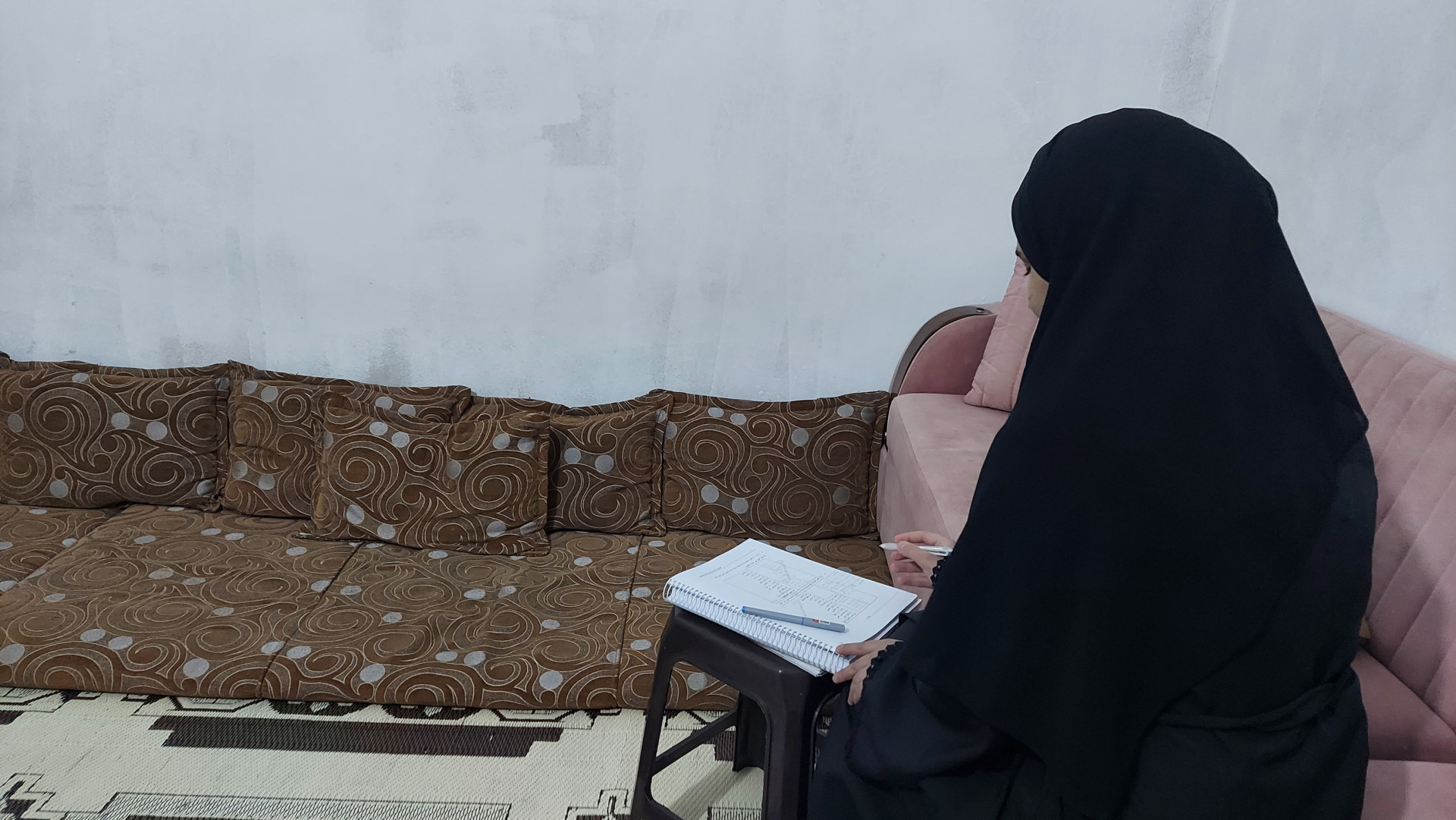 آية طالبة جامعية بحاجة لعونكم