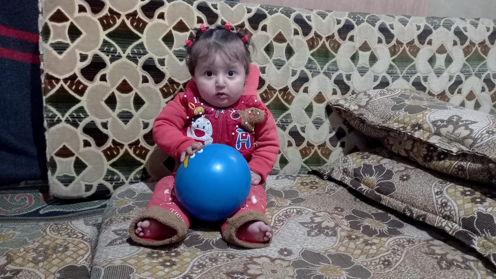 The beautiful Nisreen suffers from cleft palate and needs surgery!