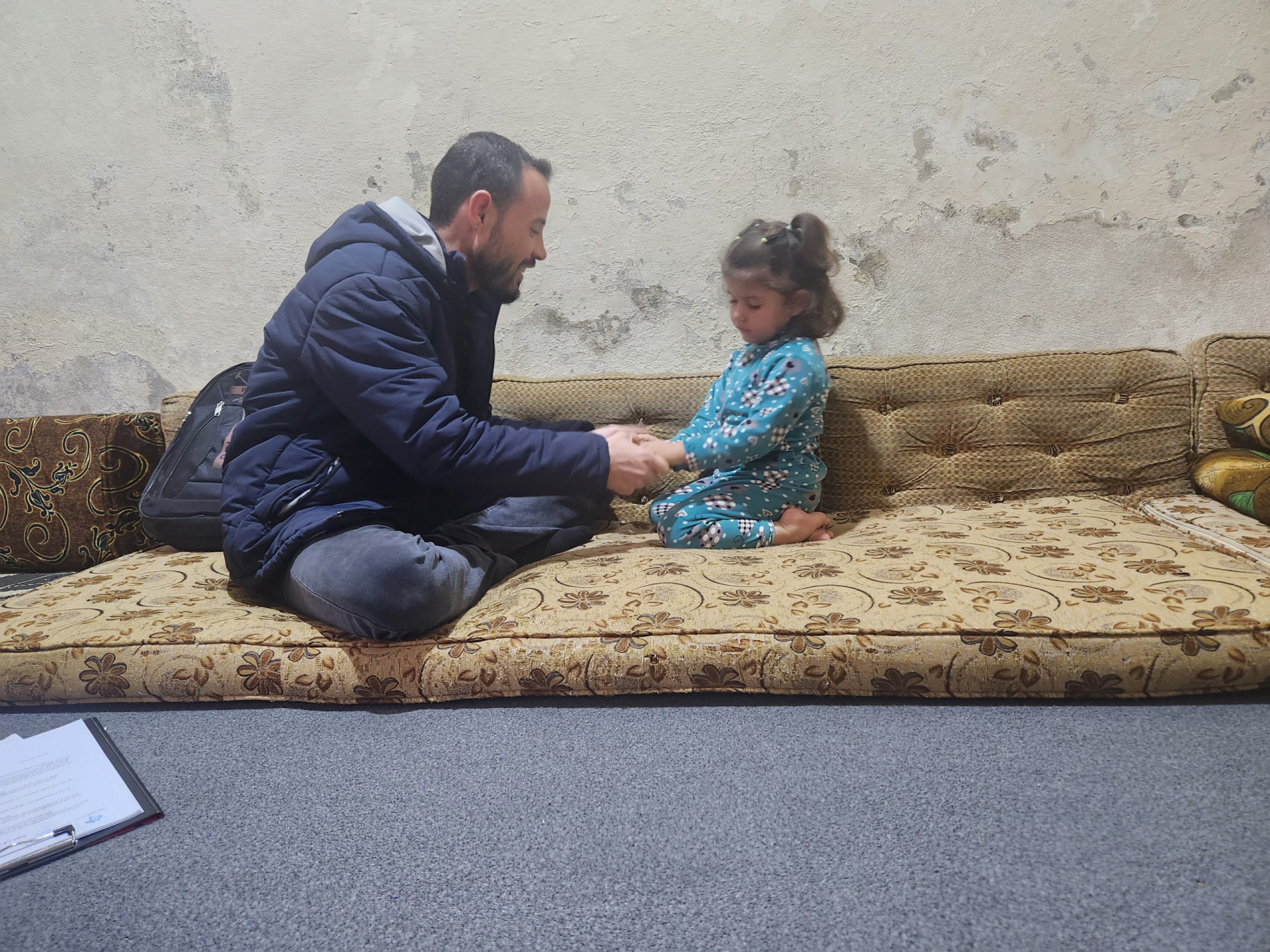 A little girl in urgent need of help