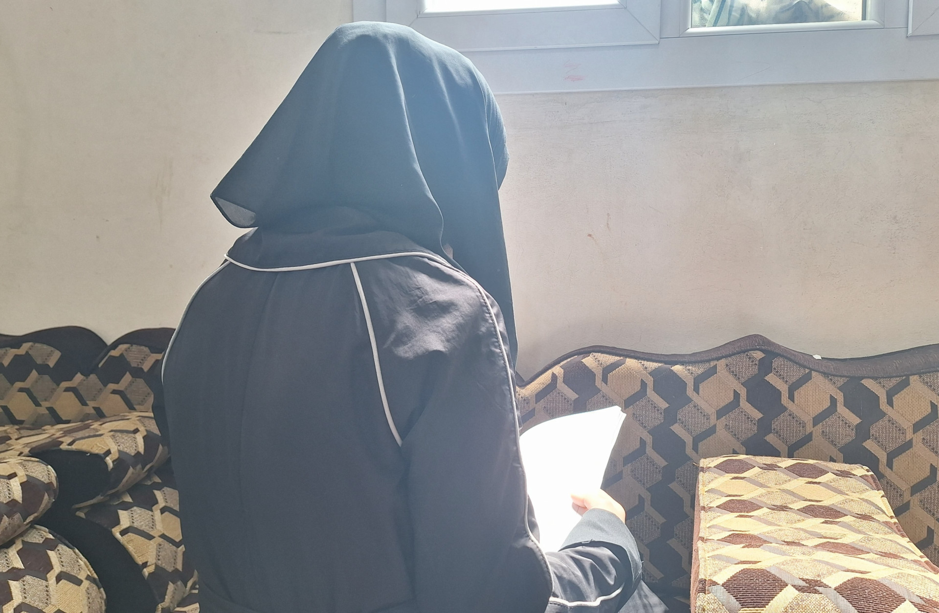 فاطمة حين يصبح التعليم طوق نجاة .. لا تدعوا حلمها يتوقف